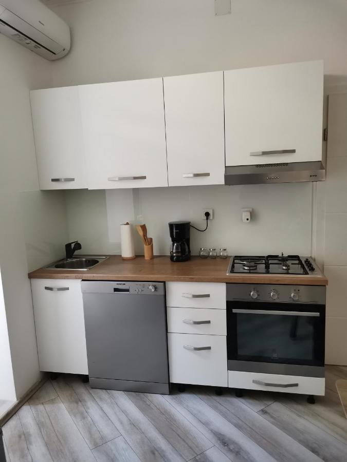 Studio Apartman Kristina Apartment Pula Ngoại thất bức ảnh
