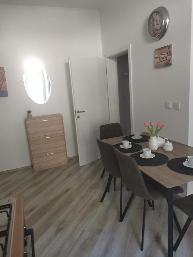 Studio Apartman Kristina Apartment Pula Ngoại thất bức ảnh