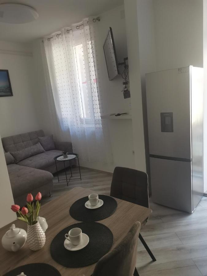 Studio Apartman Kristina Apartment Pula Ngoại thất bức ảnh